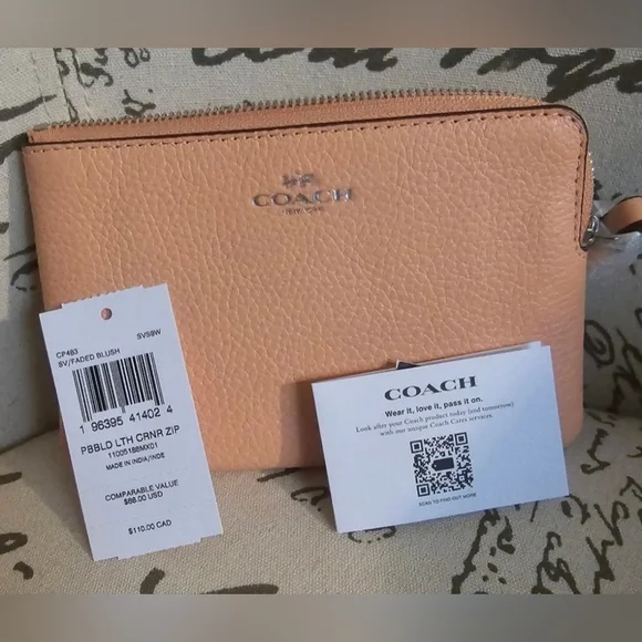 Coach Leather Wristlet. NWT. $88 retail. - Picture 2 of 6